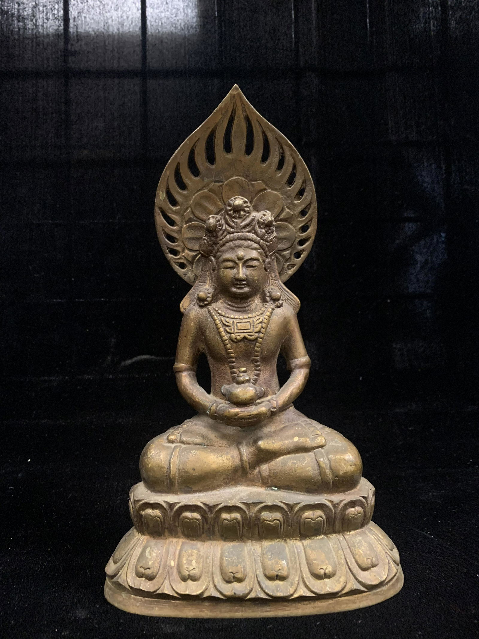 Bronze Buddha Statue (1 of 7)