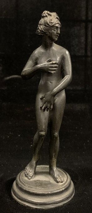Small Bronze Statue of Aphrodite (1 of 6)
