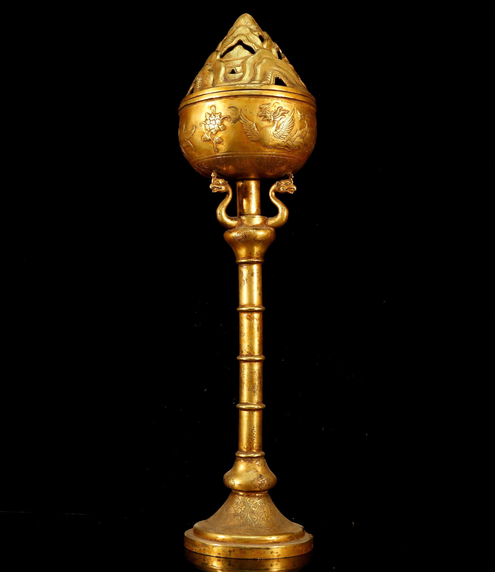 An Impressive Gilt Bronze Phoenix Pattern Dragon Cencer (1 of 7)