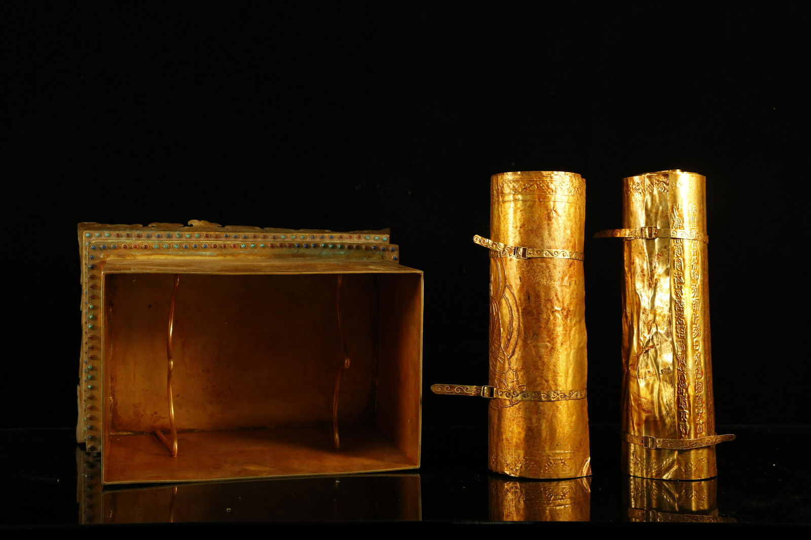 An Impressive Gilt Bronze Taotie pattern Box Inside Two - 9