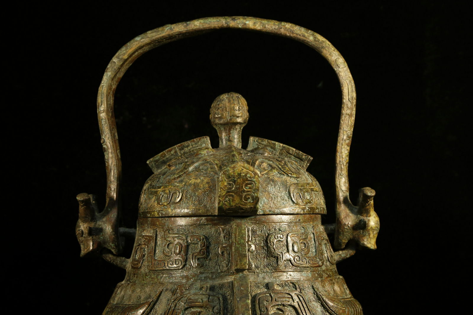 An Antique Bronze Fortune Creature Pot. - 2