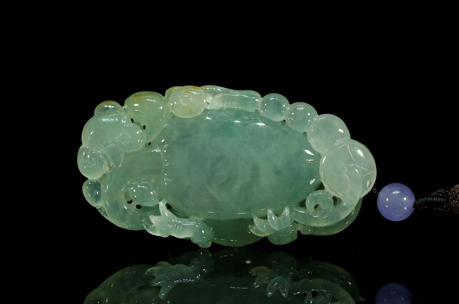 An Elegantly jadeite Pendant - 2