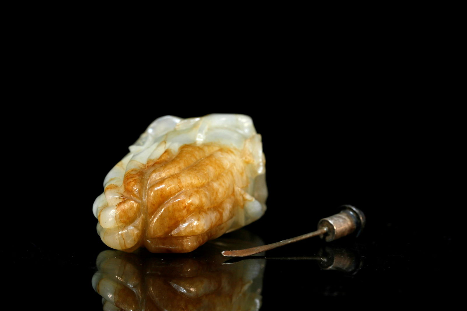 A Superbly citron shape white jade snuff bottle - 6