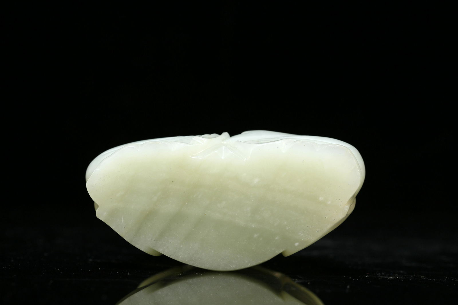 A White Jade 'Buddha' Ornament - 7