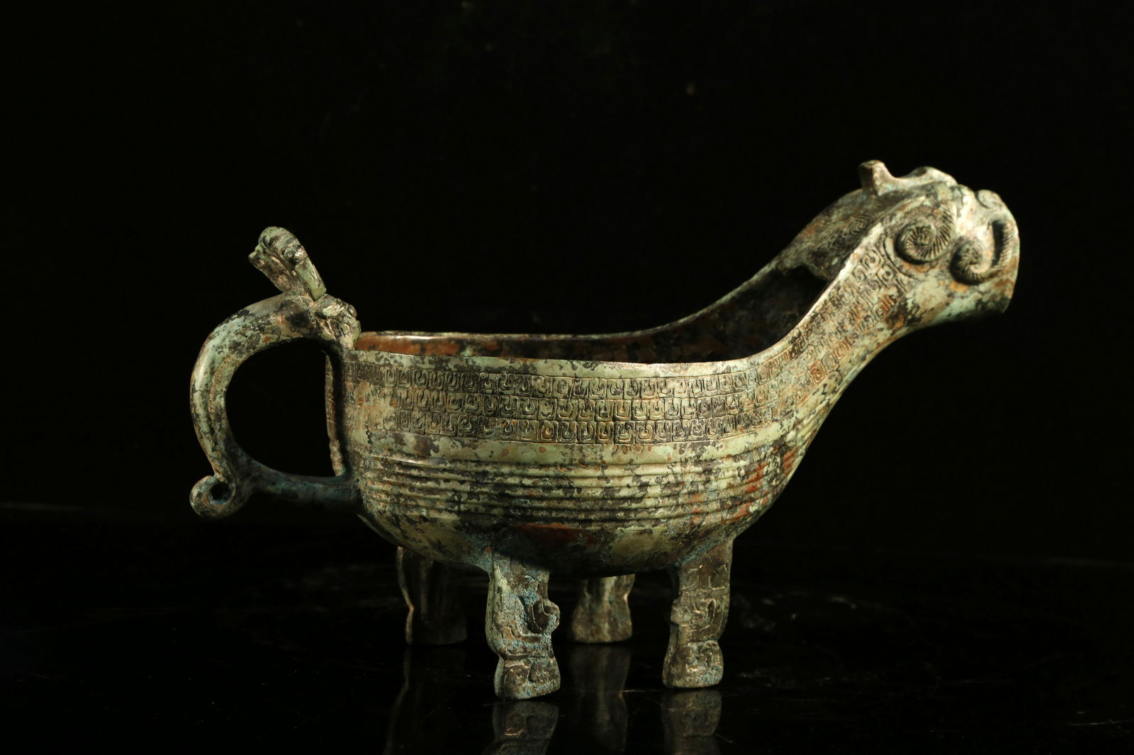 An Exquisite Bronze Three-legged Wine Cup. - 7