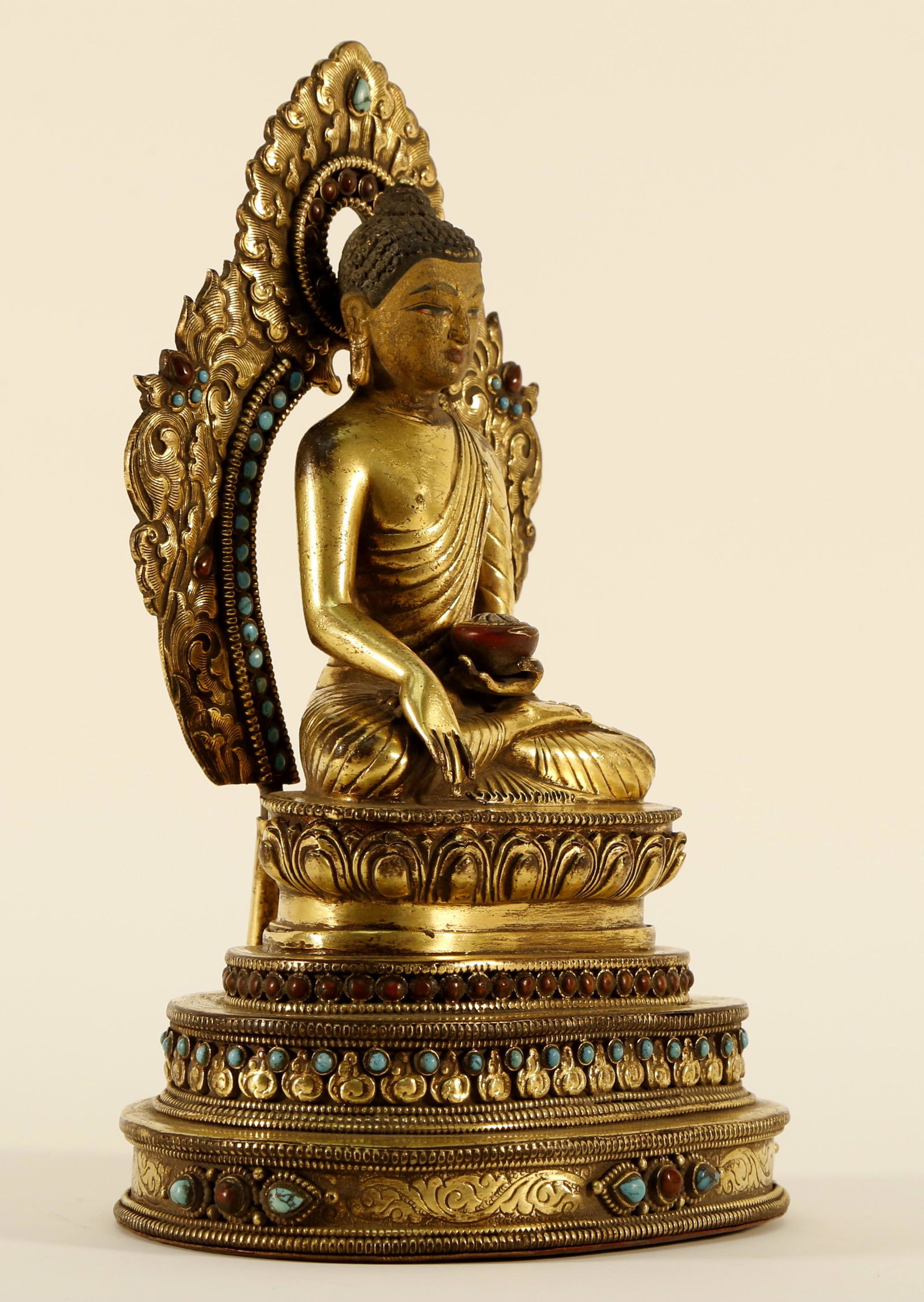 An Immense Gilt Bronze Backscreen Sakyamuni - 5
