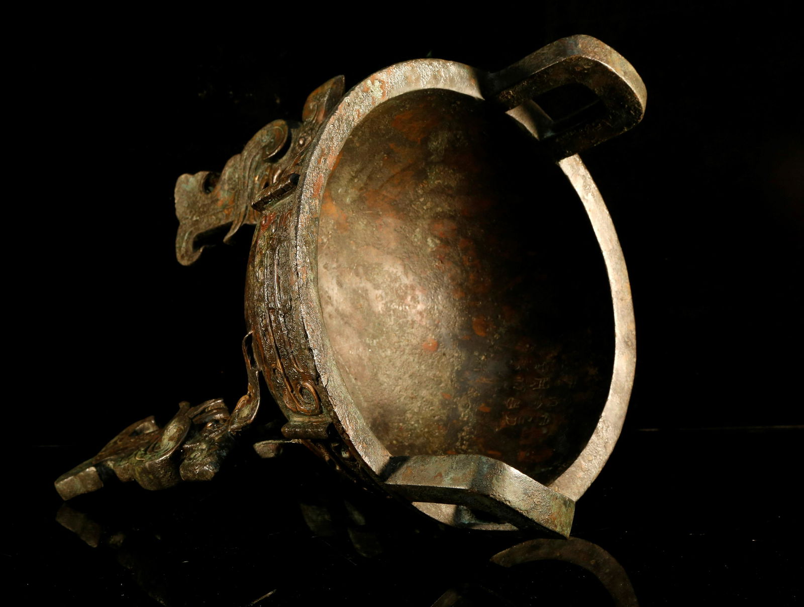 An Impressive Bronze Taotie-Pattern Tripod - 6