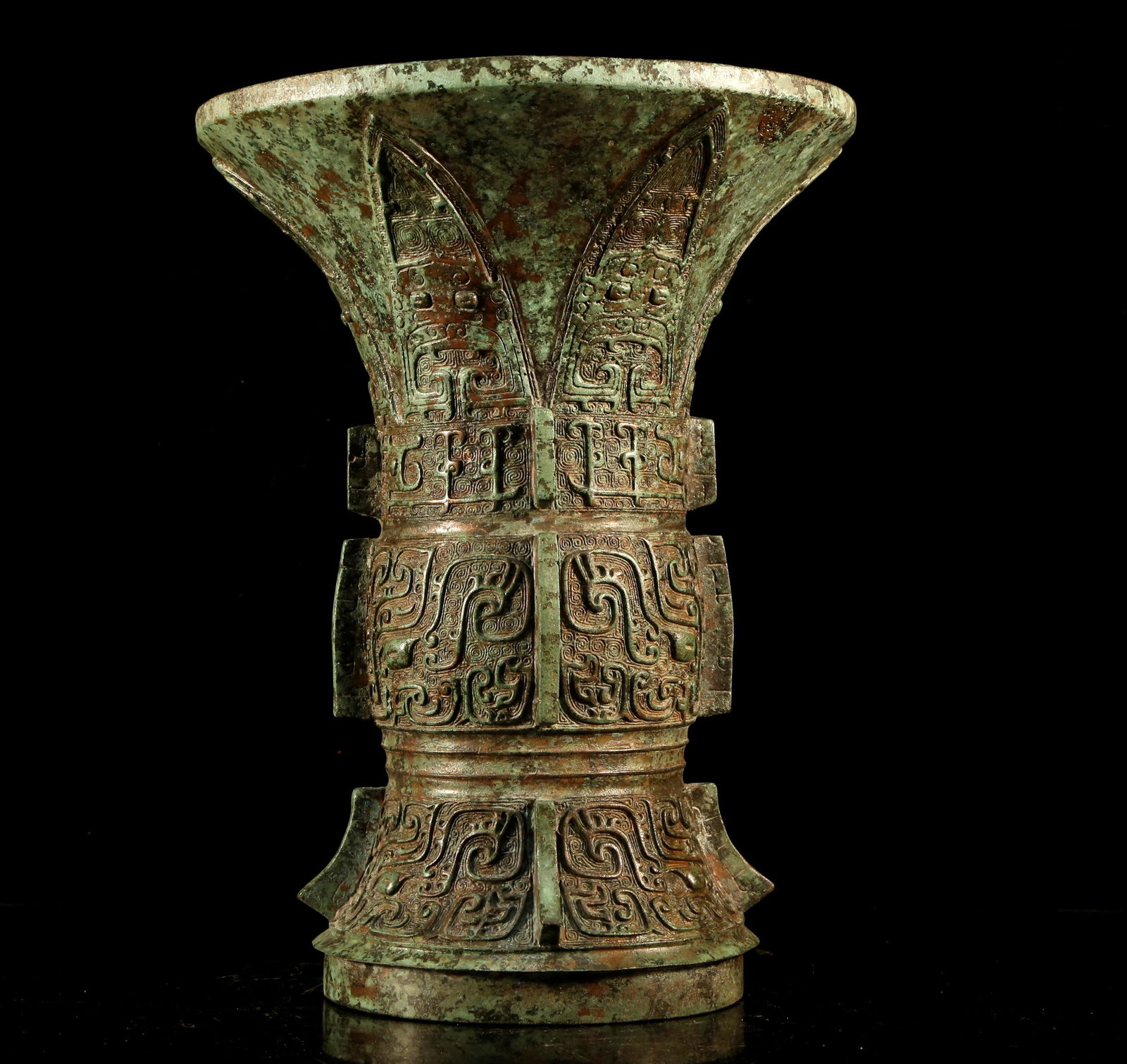 An Exquisite Bronze Quadripod. - 5