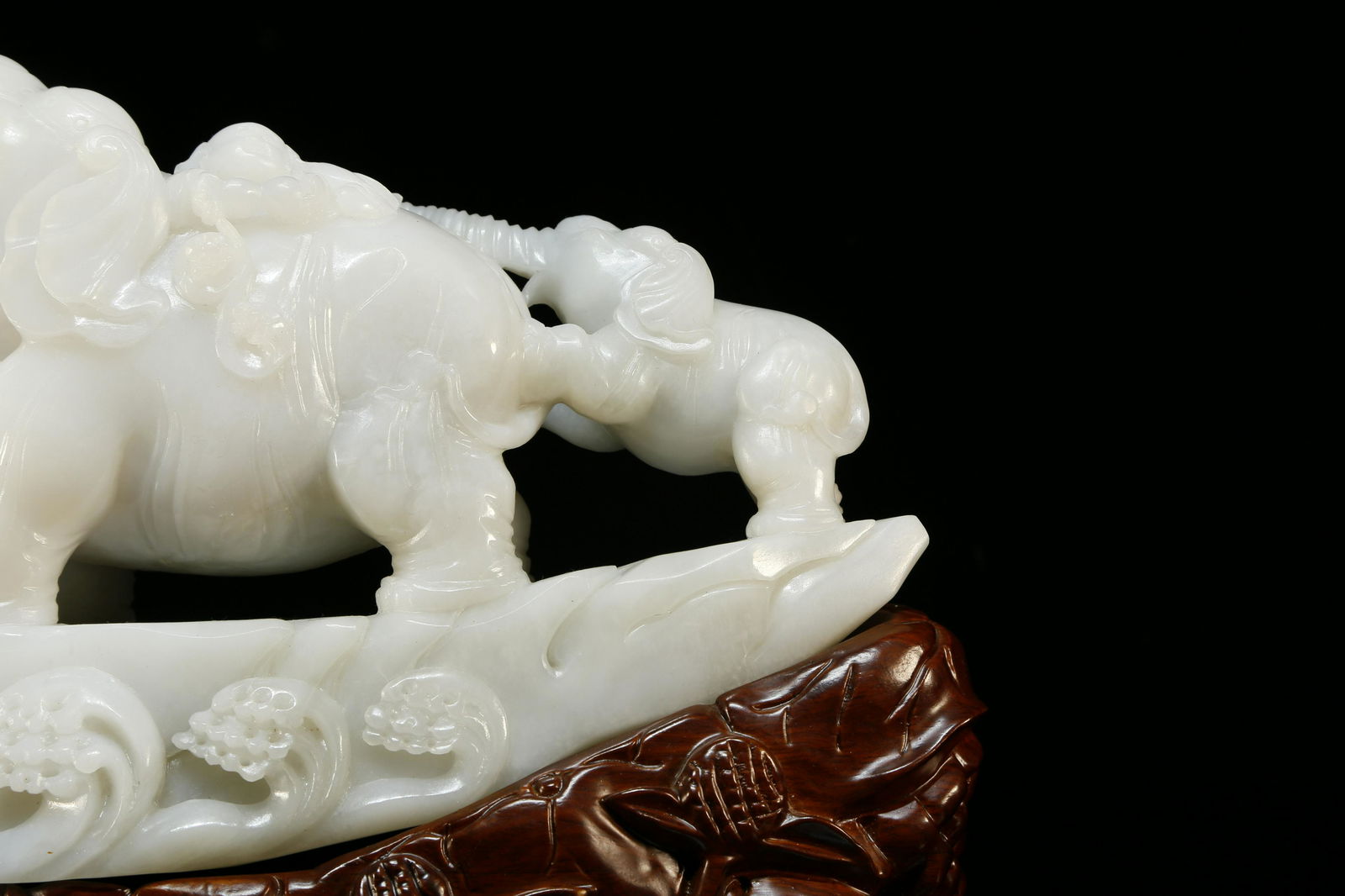 Superb White Jade Elephant Carving - 7