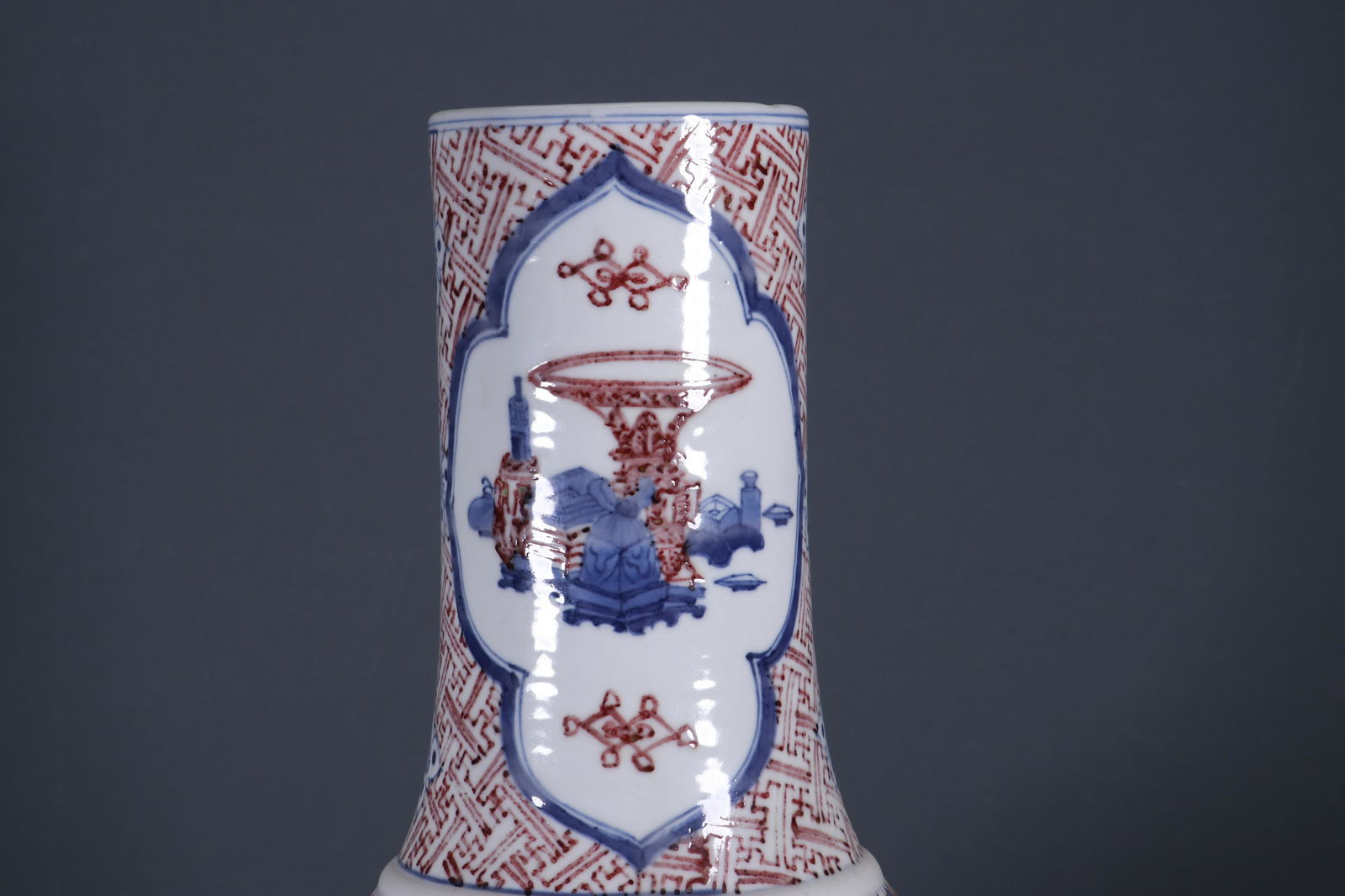 A Blue and White Underglazed Vase - 2