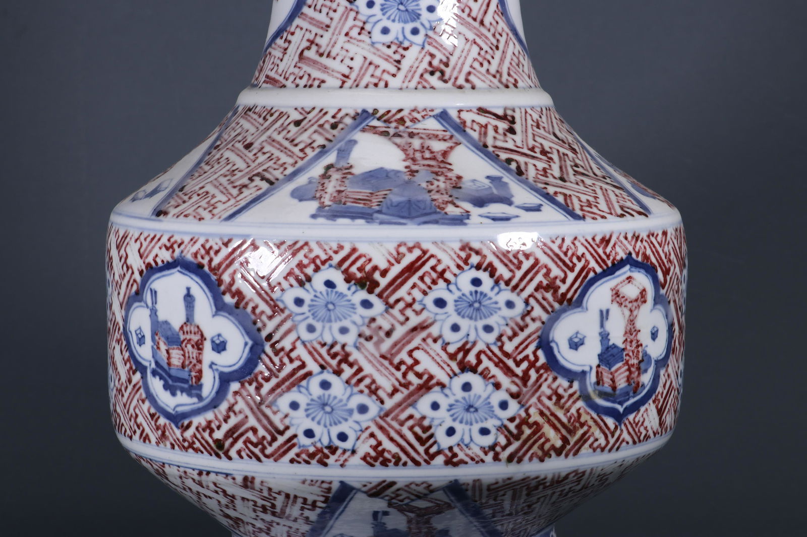 A Blue and White Underglazed Vase - 5