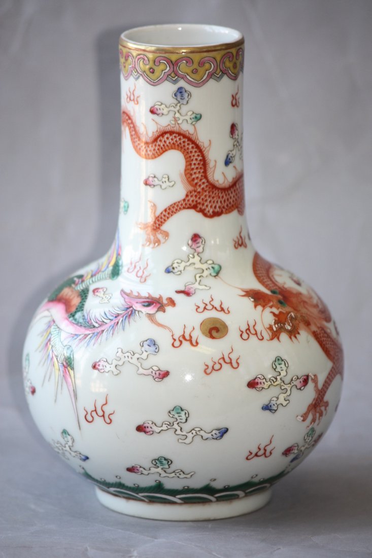 Pair of Famille Rose Porcelain Bottle Vase: Pair of Famille Rose Porcelain Bottle Vase with Bats and Peaches, Measures 8.5 inches tall