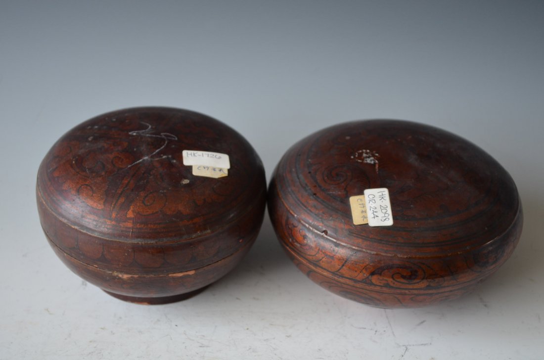 Chinese Lacquer Round Plates Two Pieces