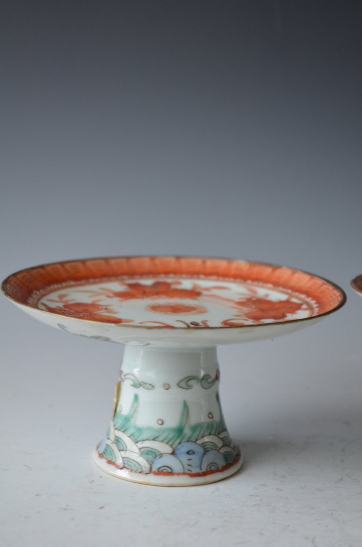 Pair of Chinese Porcelain Plates - 2