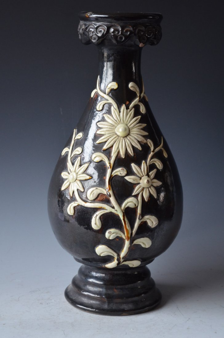 Large Chinese Black Glazed Ceramic Vase