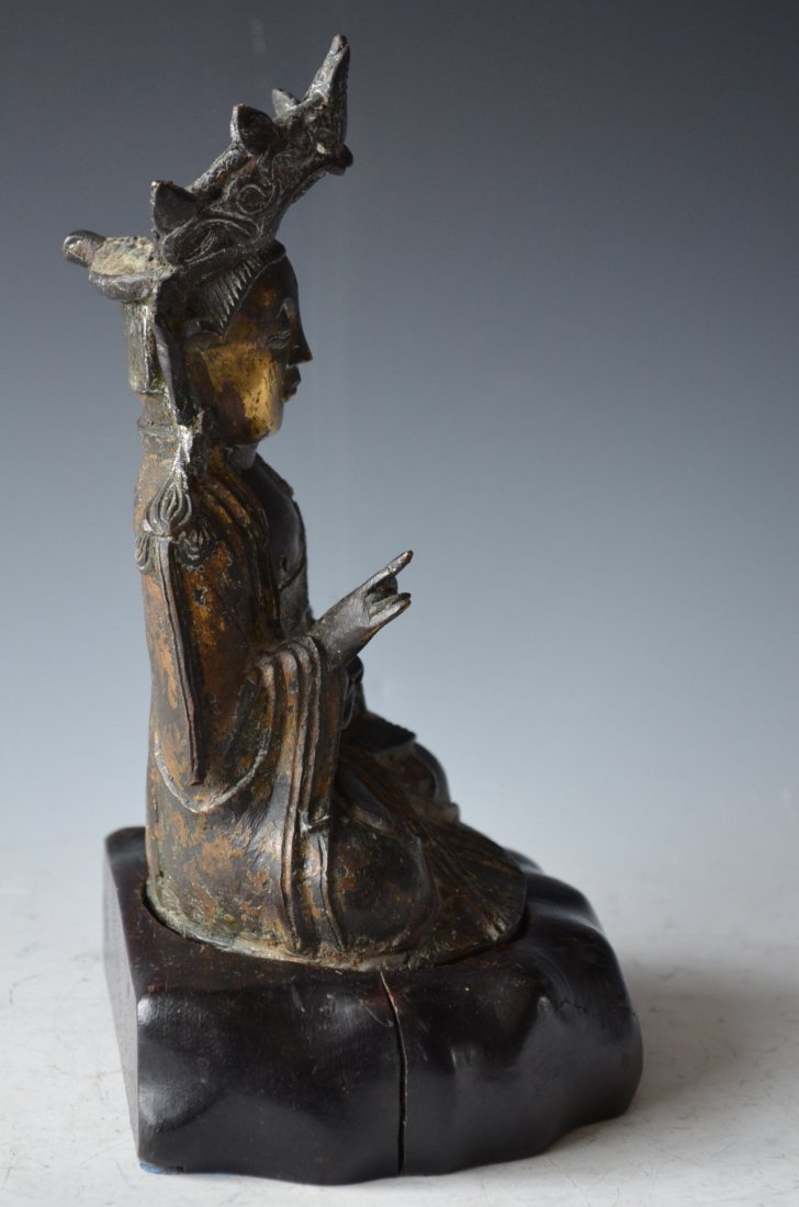 Antique Chinese Bronze Seated Buddha - 7