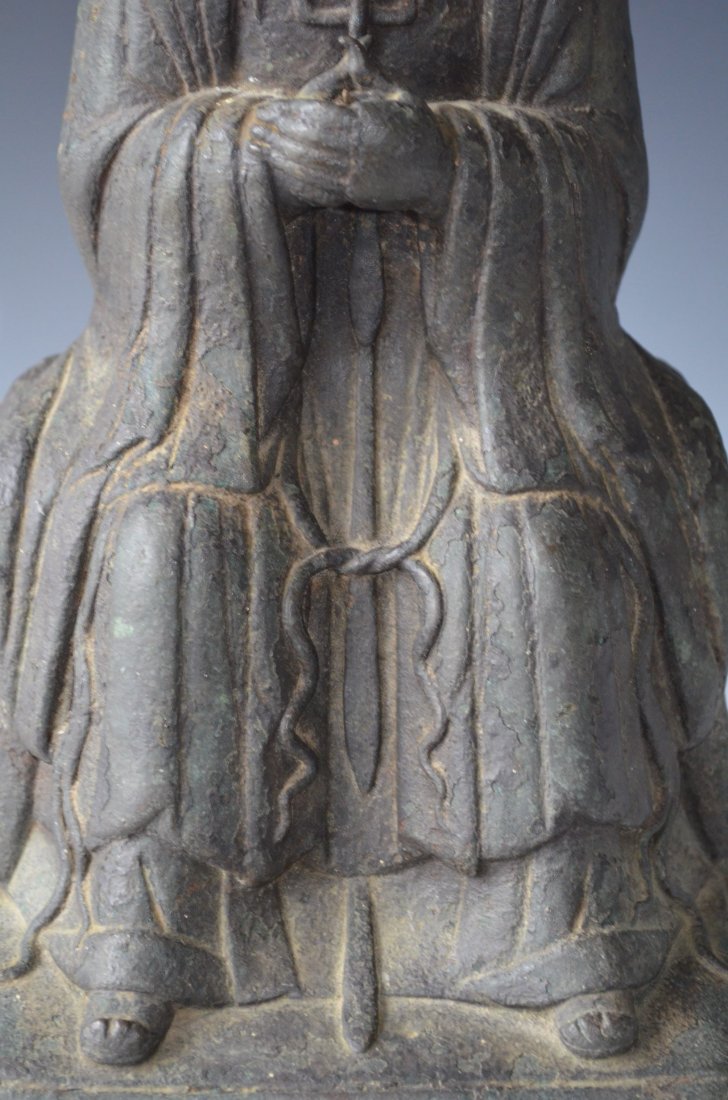 Chinese Bronze Model of a Seated Chinese Nobelman - 3