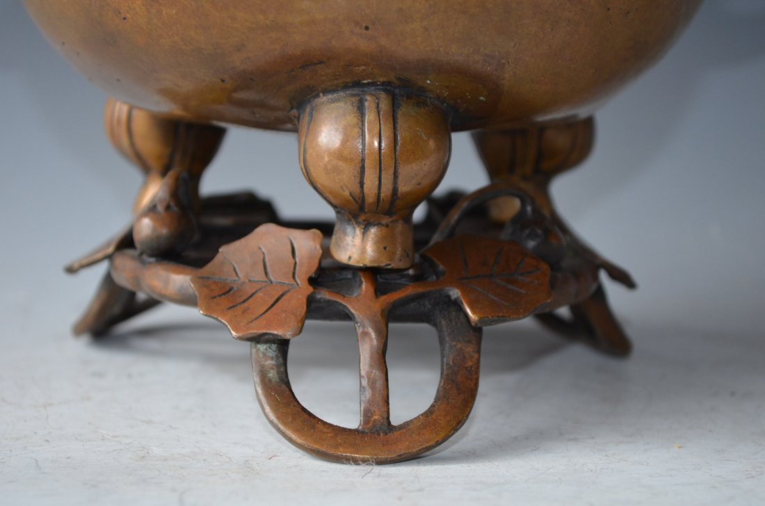 Chinese Bronze Lidded Tripod Urn & Tripod Base - 3