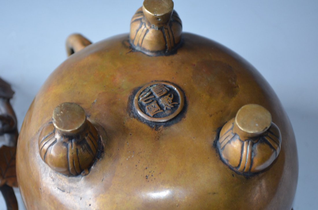 Chinese Bronze Lidded Tripod Urn & Tripod Base - 7