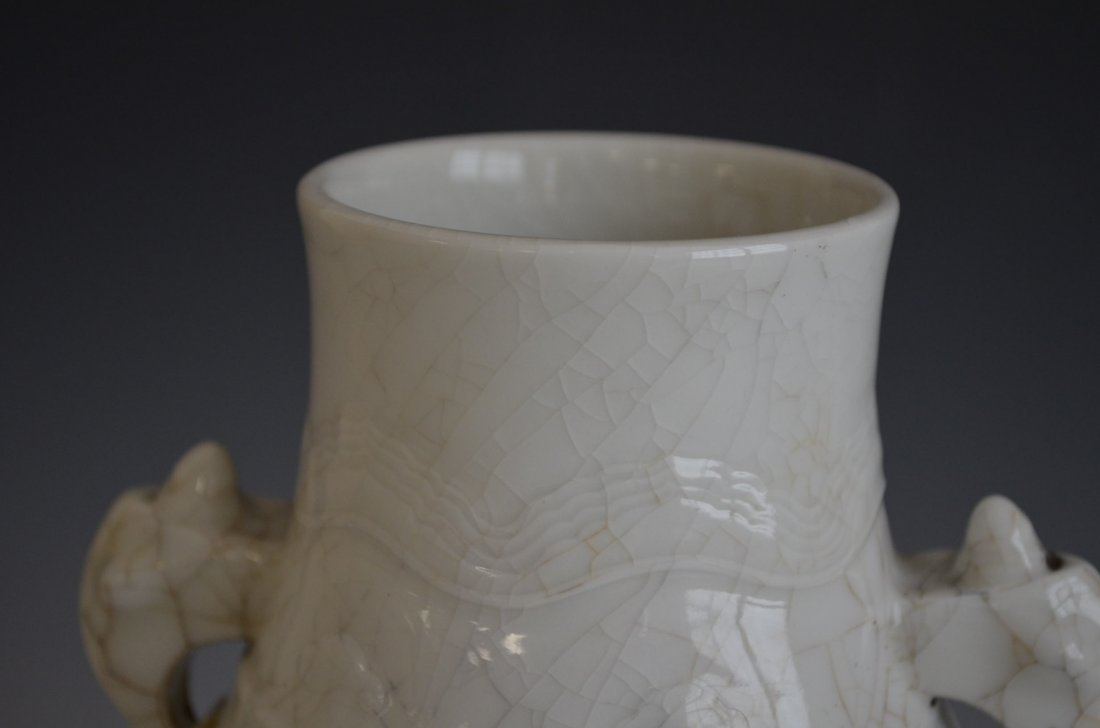 Chinese White Crackle Glazed Vase With Double Elephant - 2