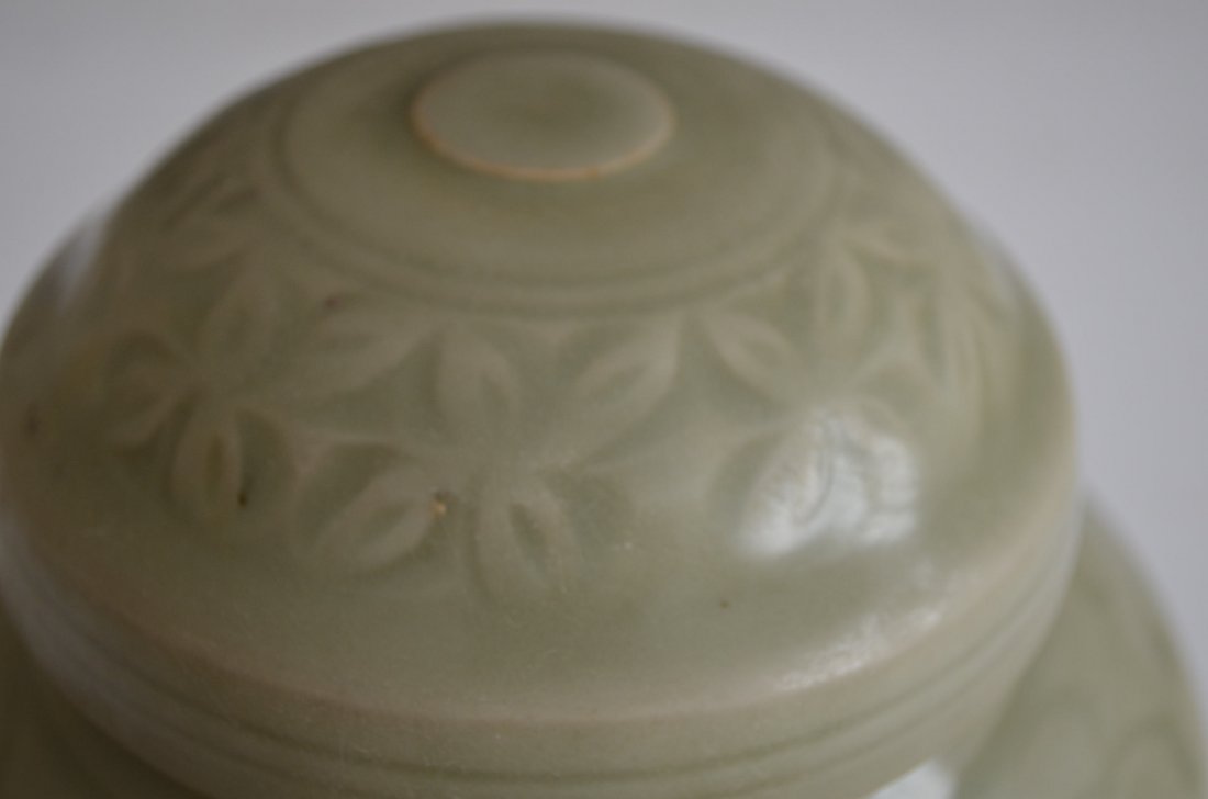 Chinese Celadon Glazed Lidded Porcelain Jar - 3