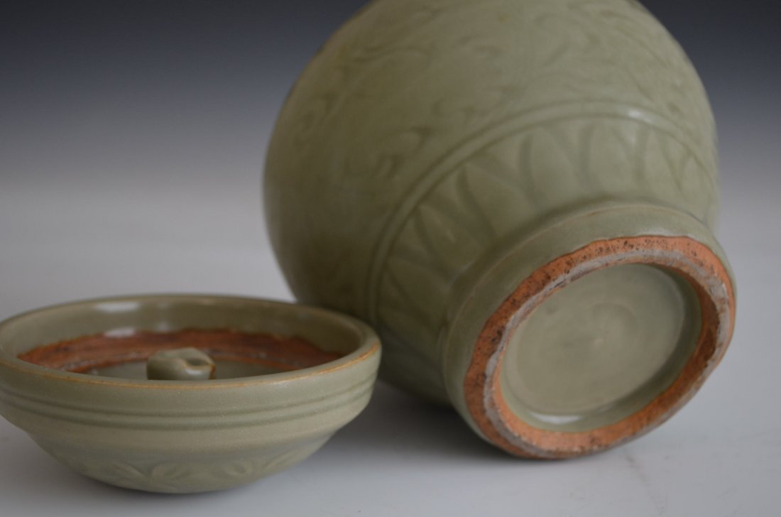 Chinese Celadon Glazed Lidded Porcelain Jar - 4