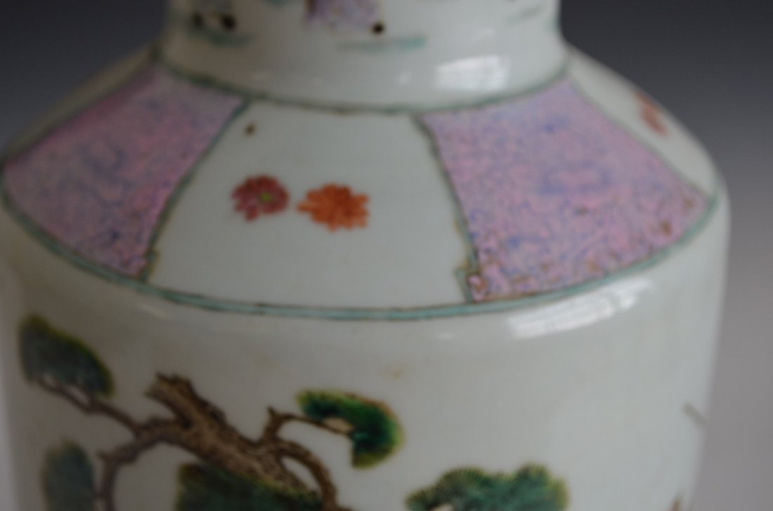 Large Chinese Famille Rose Porcelain Warrior Vase - 3