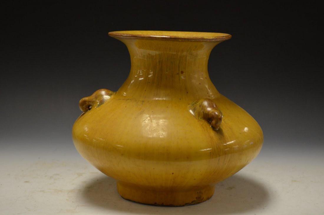 Chinese Porcelain Ox-Blood Bottle Vase: Chinese Porcelain Ox-Blood Bottle Vase, H:9.5 Inches