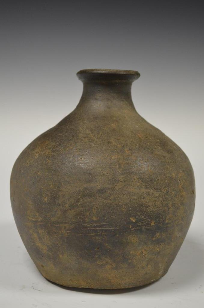 Antique Korean Black Pottery Vase: Antique Korean Black Pottery Vase. H:8"