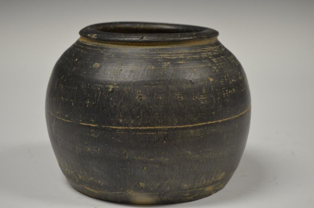 Antique Korean Black Pottery Vase: Antique Korean Black Pottery Vase. H: 6"