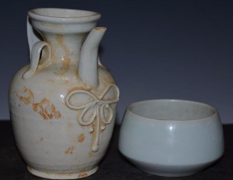 Two Various Chinese Celedon Glaze Items: One Ewer, One: Two Various Chinese Celedon Glaze Items: One Ewer, One Brush Washer