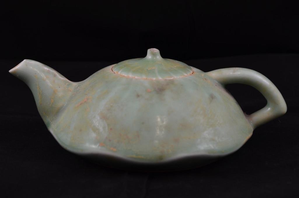 Chinese Celedon Glaze Porcelain Tea Pot