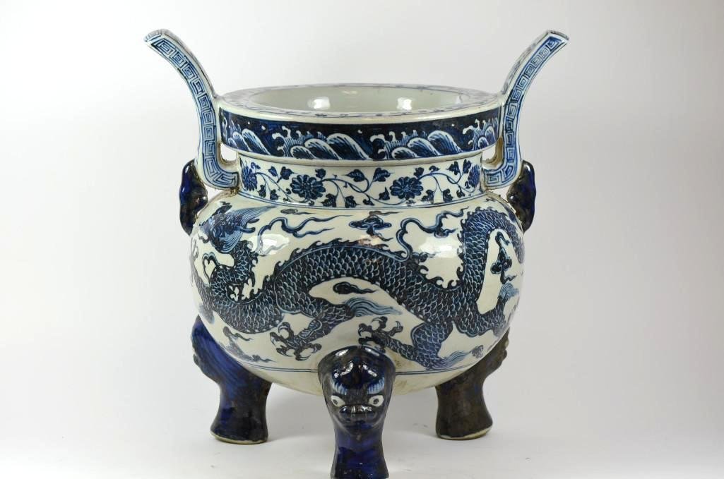 Chinese Blue and White Porcelain Tripod Ding: Chinese Blue and White Porcelain Tripod Ding; H: 15 Inches