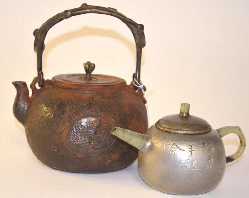 Two Chinese Tea Pots (1 of 7)