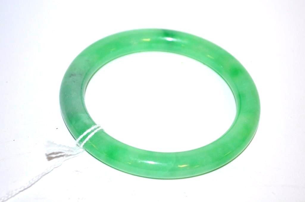 Chinese Jadeite Bangle (1 of 3)