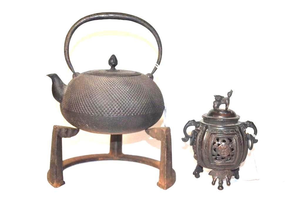 Two Japanese Items (1 of 7)