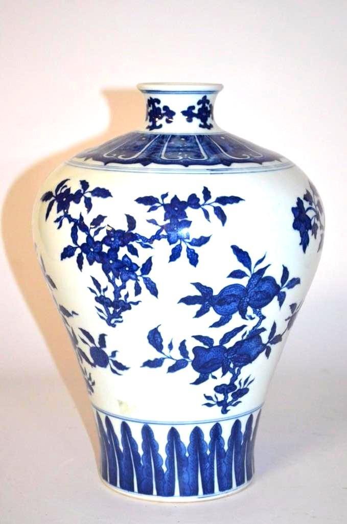 Chinese Blue & White Porcelain Meiping (1 of 8)