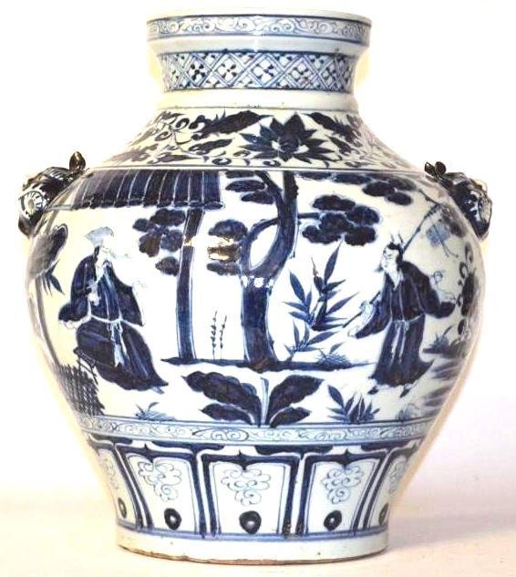 Chinese Blue & White Porcelain Vase With Foo Lion Handl (1 of 5)