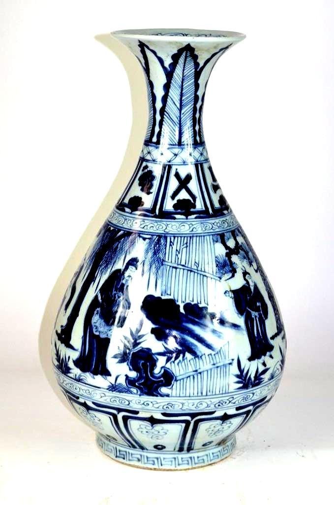 Chinese Pear Shape Blue & White Vase (1 of 8)