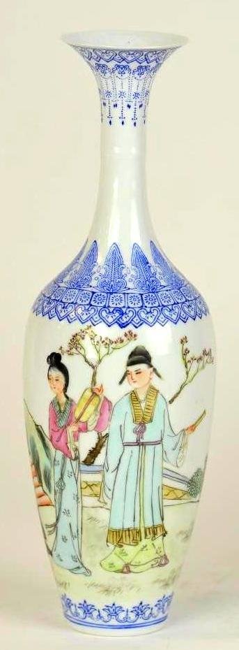 Chinese eggshell Porcelain Vase (1 of 6)
