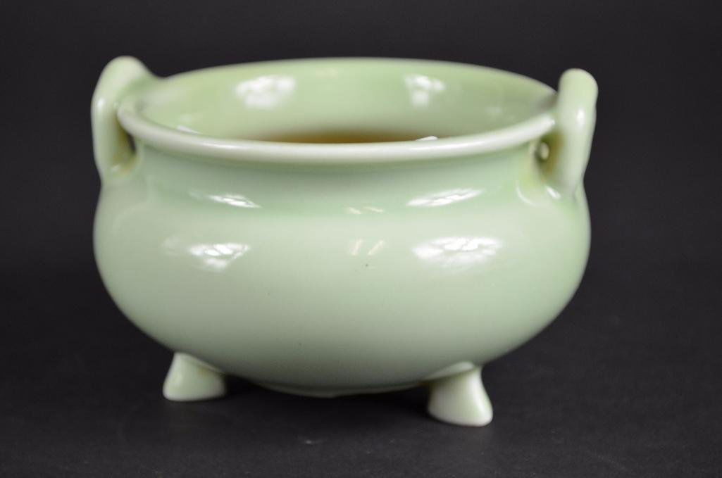 Chinese Celadon Glaze Tripod Censer (1 of 8)