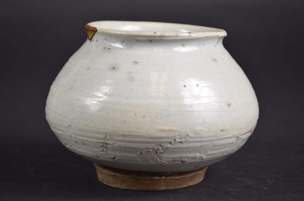 Chinese Straw Glaze Footed Bowl (1 of 8)