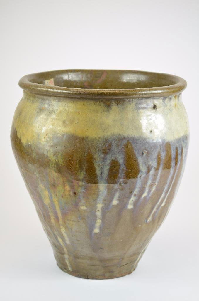Chinese Celadon Glaze Vase (1 of 10)