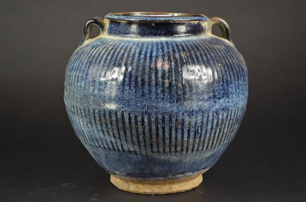 Chinese Junyao Glaze Vase (1 of 10)