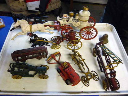 Lot: Cast Iron Toy Collectibles (9) pieces