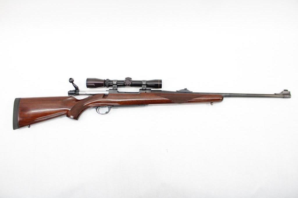 Ruger Model 77 Bolt Action Rifle: s.n.. 70-41188, .270 Winchester, 22" barrel, with Leupold Vari-X II2-7X scope. Modern (23-0271)