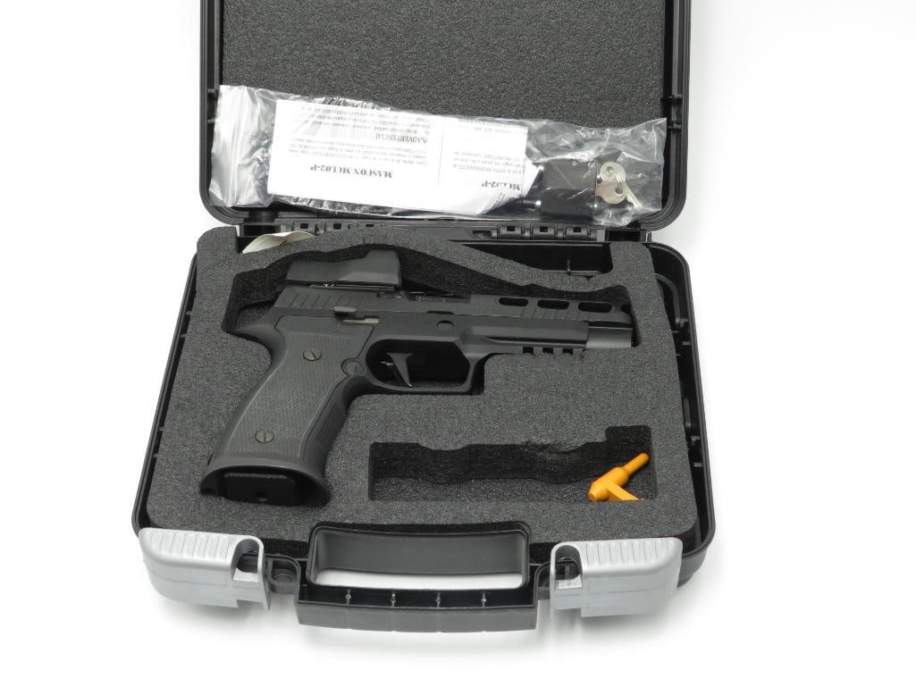 Sig Sauer Model P320C Semi-automatic Pistol: s.n.. 58J203710, 9mm, with (1)magazine, Leupold DP-Pro sight and hardshell case. Modern (23-0458)