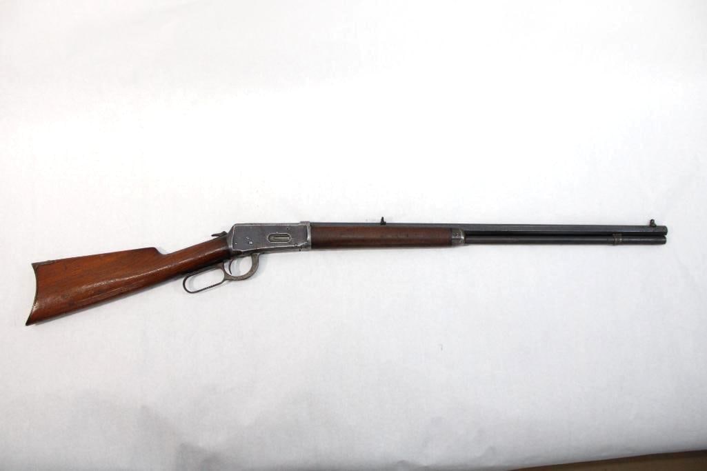 Winchester Model 1894 Lever Action Rifle: s.n. 60632, .30 WCF, 26" octagon barrel, full magazine, crescent butt, good un-molested condition with some oxidization,ca. 1896. C&R (23-0485)