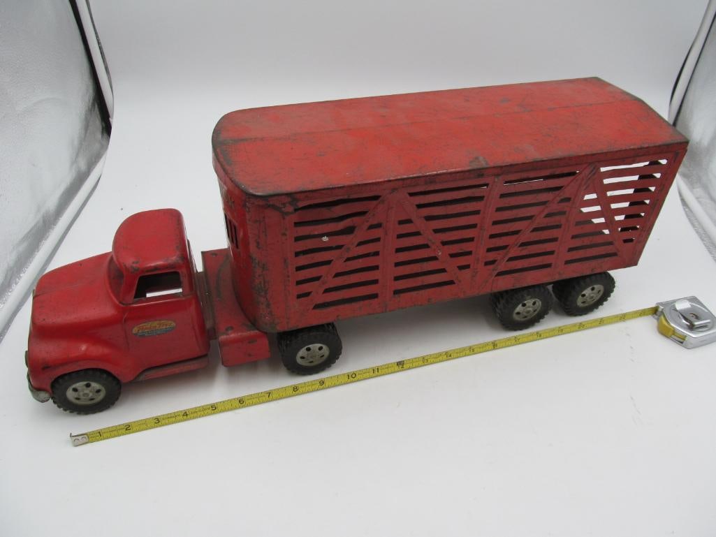 Pressed Steel Tonka Livestock Truck: 24", original worn paint, missing loading ramp & (1) hubcap