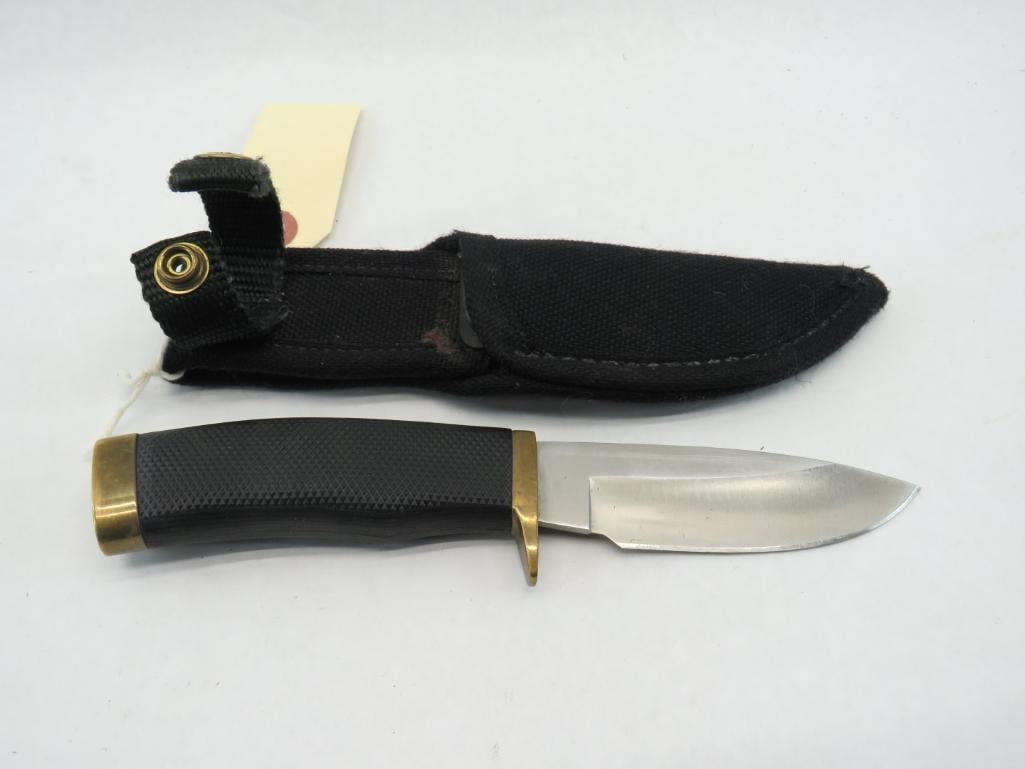 Buck 692 Skinning Knife (1 of 4)